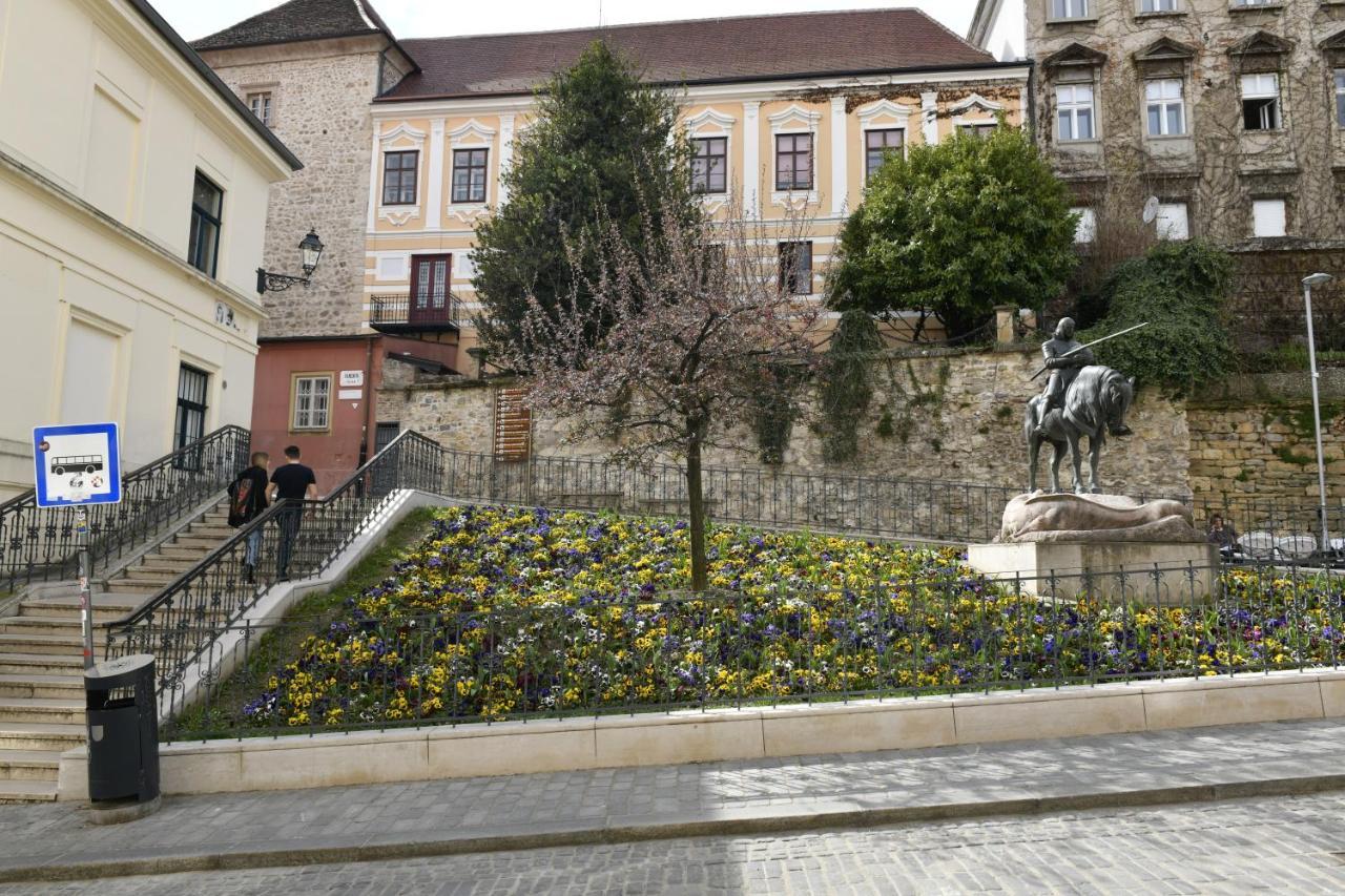 Apartment George&Dragon Zagabria Esterno foto